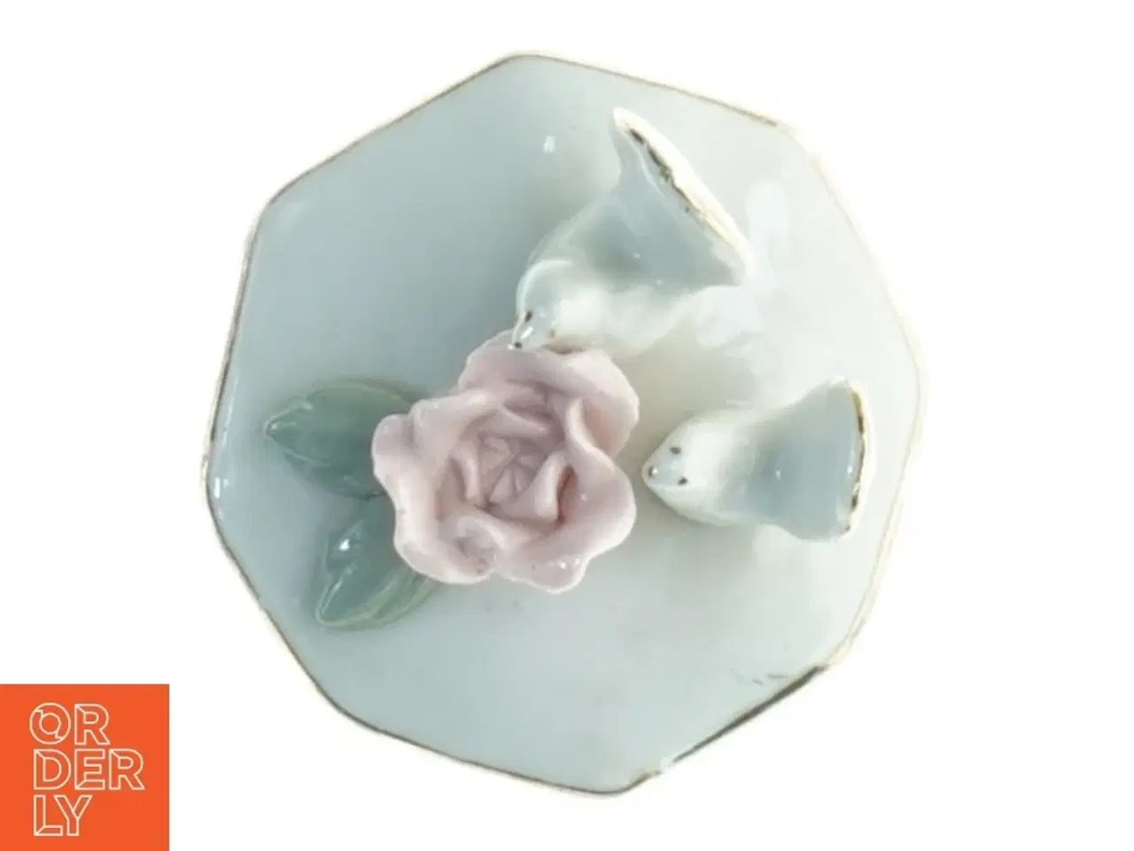 Billede 2 - Porcelænsskrin med due-figurer (str. 6 x 5 cm)