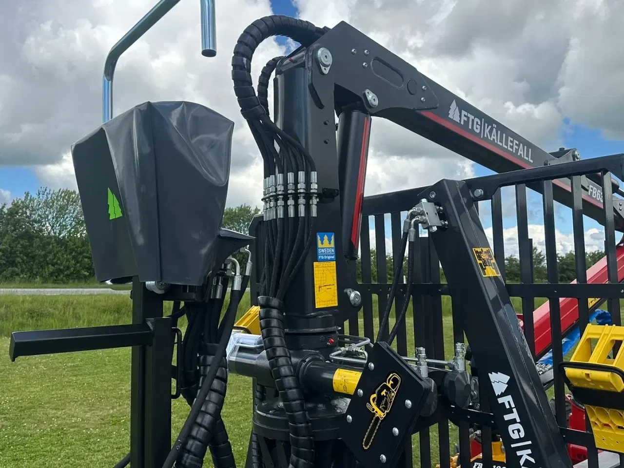 Billede 15 - FTG-Källefall FB90 / FB63Ts FTG FB90 skovvogn med 63m kran