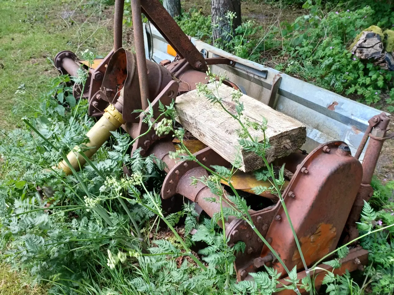 Billede 1 - Fræser til traktor
