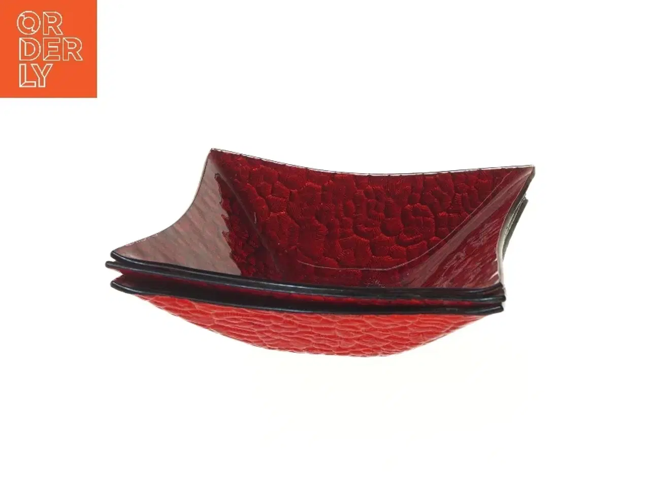 Billede 1 - Dekorative firkantede fade (str. 3 stk 22x22 cm)