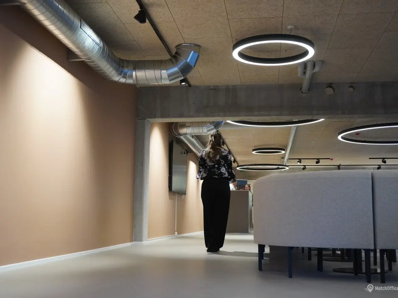 Billede 7 - Lager med central placering i Lyngby