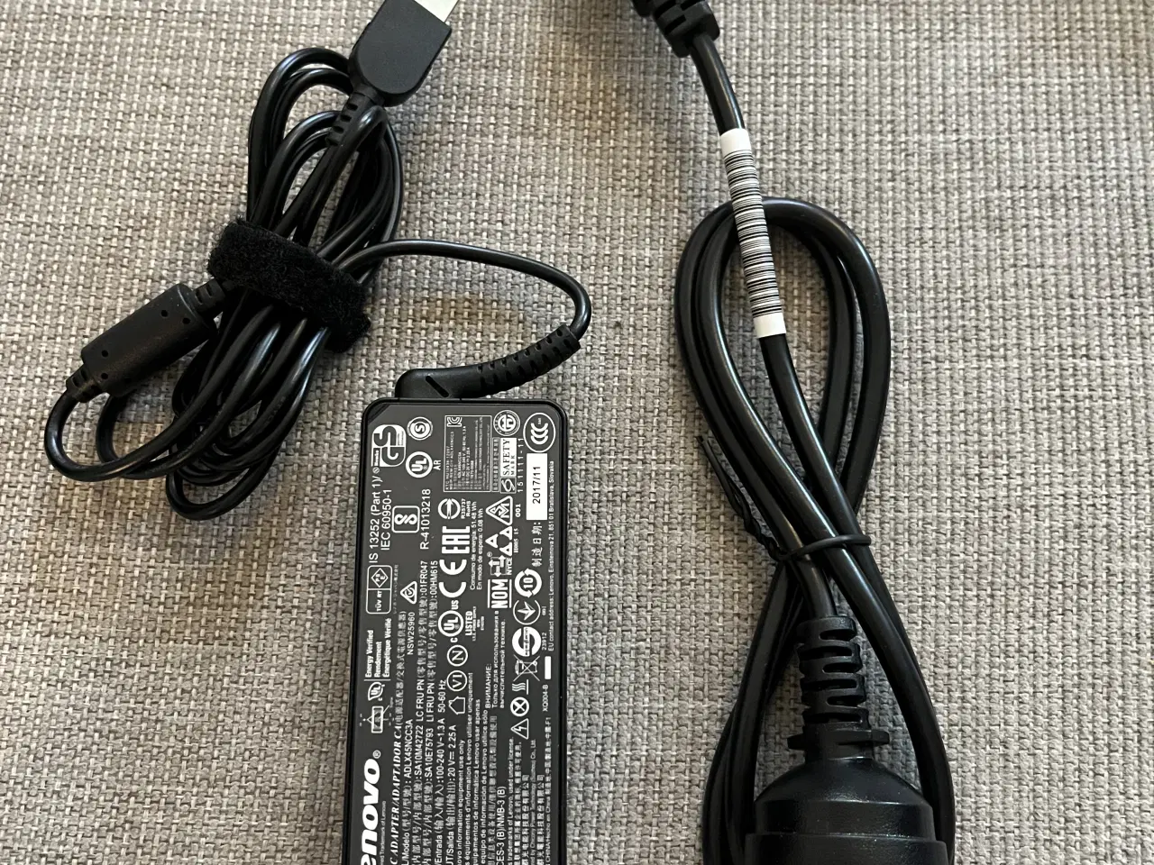 Billede 1 - Lenovo oplader 45W