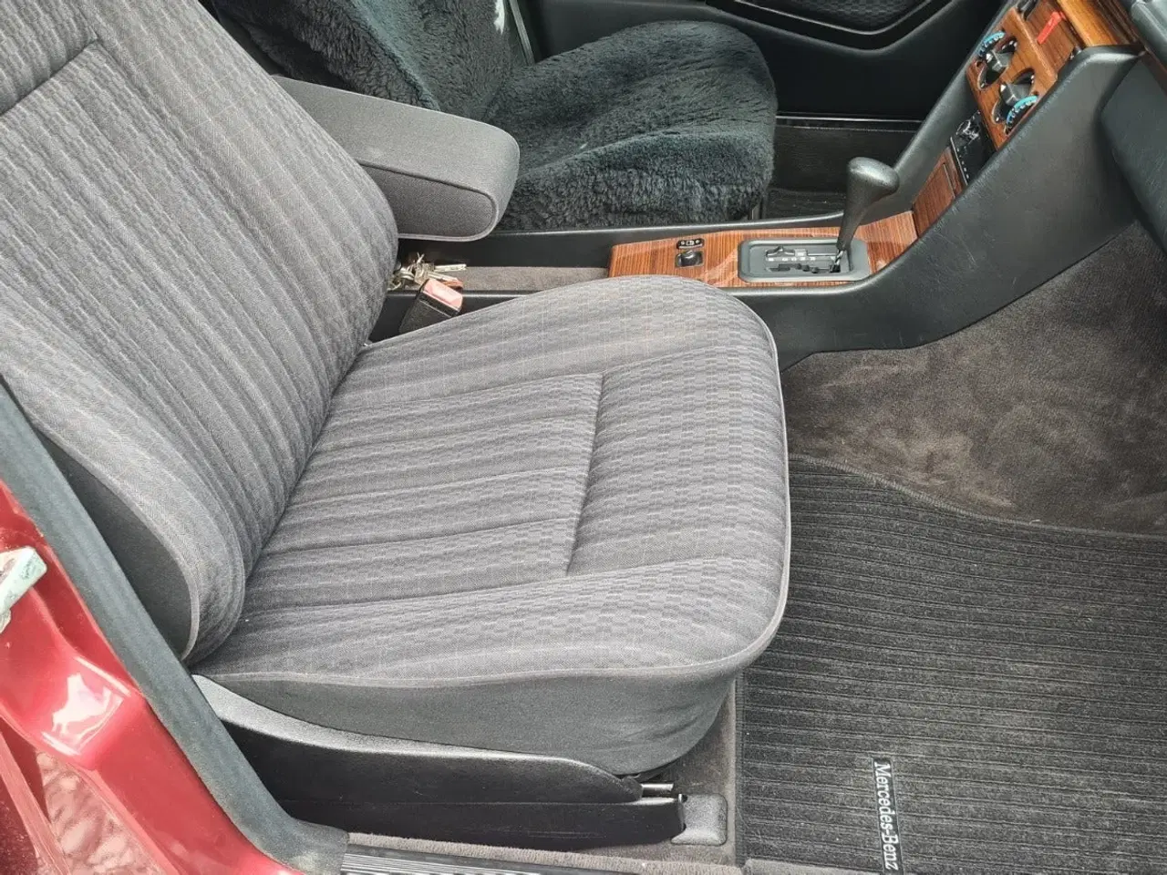 Billede 4 - Mercedes 220 E 2,2 aut.