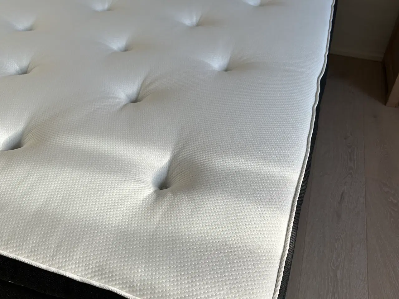 Billede 2 - Ny kontinental seng med topmadras