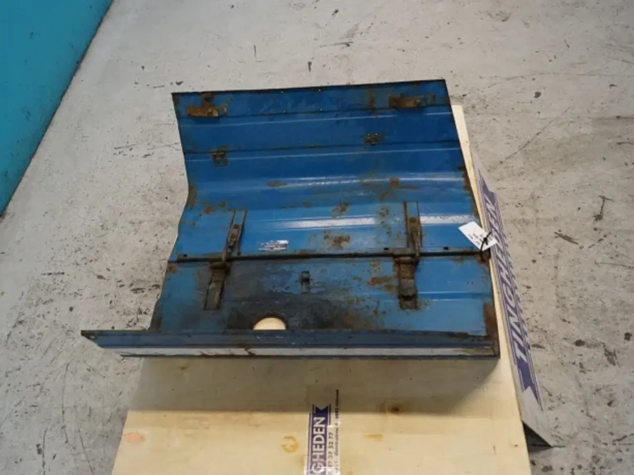 Billede 2 - Ford 4000 Motorhjelm