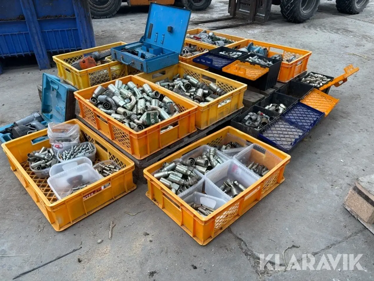 Billede 1 - Blandet lot med værktøj og stumper.