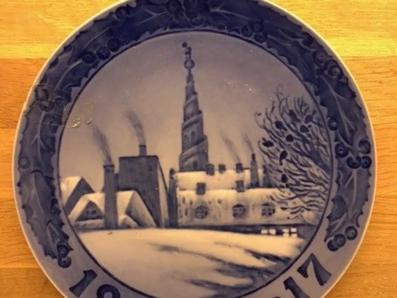 Billede 1 -  6 stk.Royal Copenhagen juleplatter