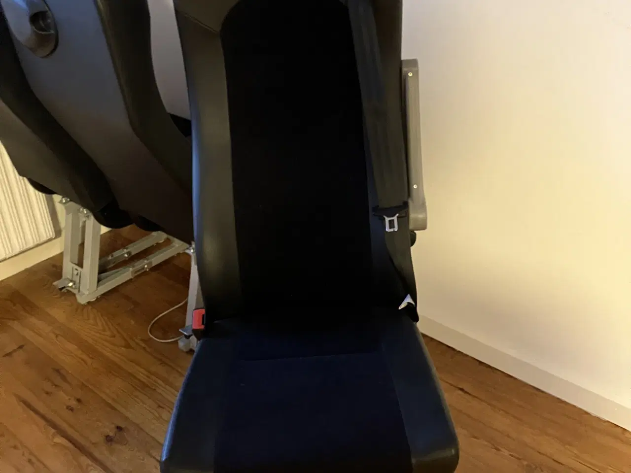 Billede 4 - løse passagersæder til handicap bus