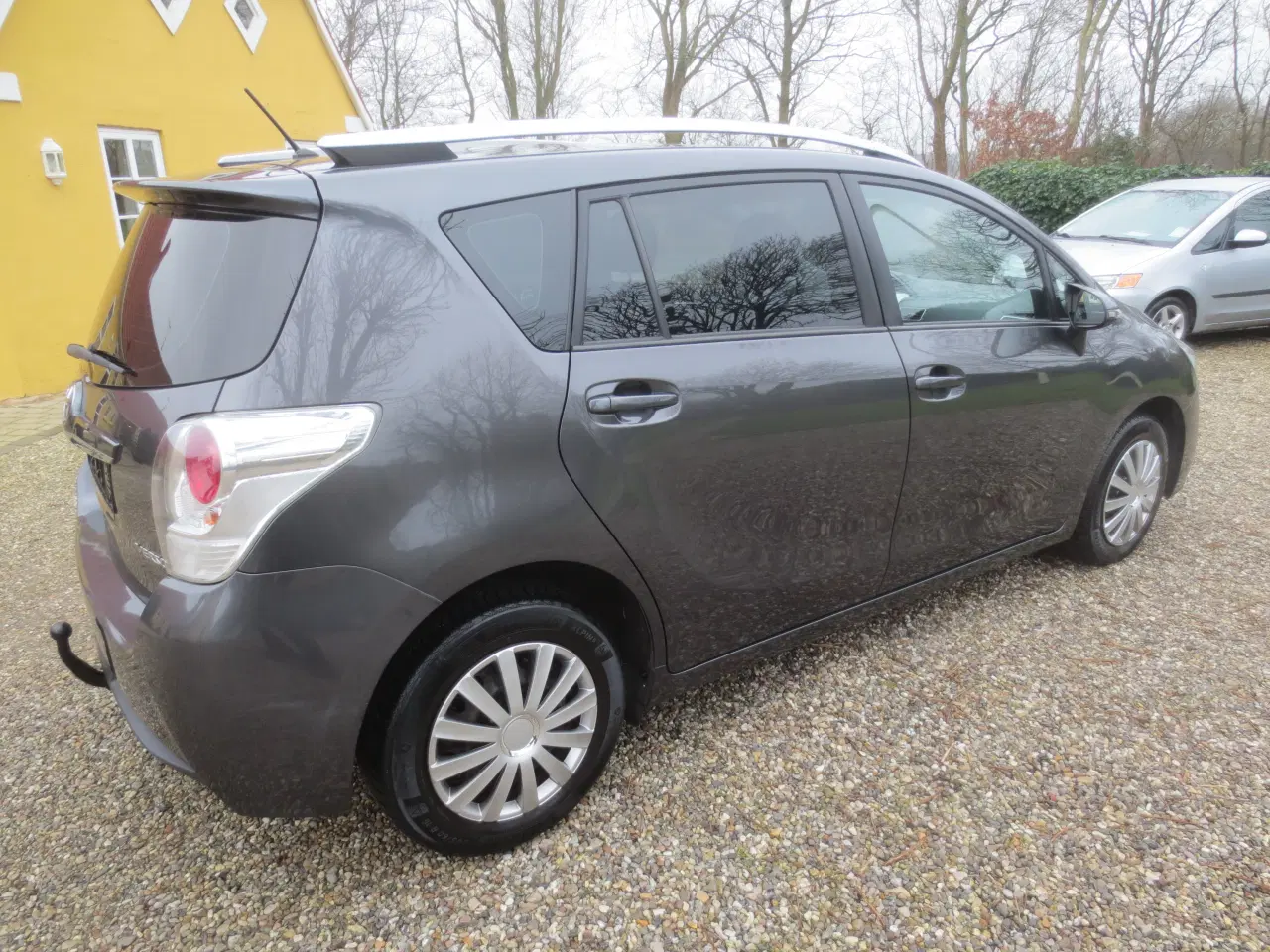 Billede 5 - Toyota Verso 1.6 D 7 Pers År 2014. 