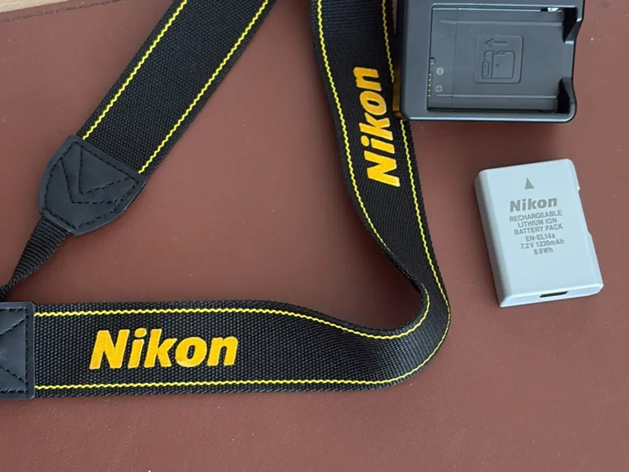 Billede 6 - Nikon D3400 DSLR kamera  + taske + oplader