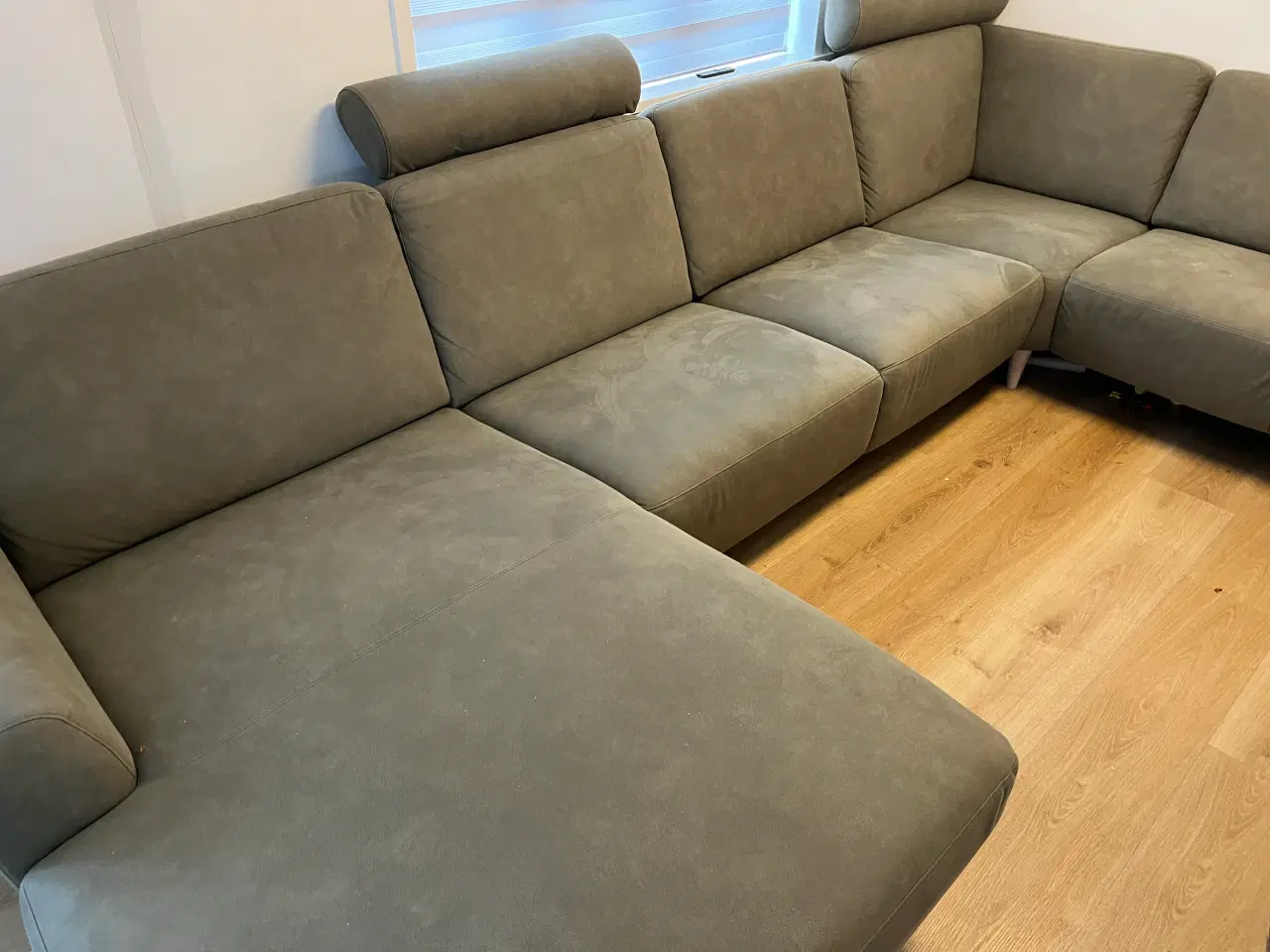 Billede 5 - Lækker u sofa.
