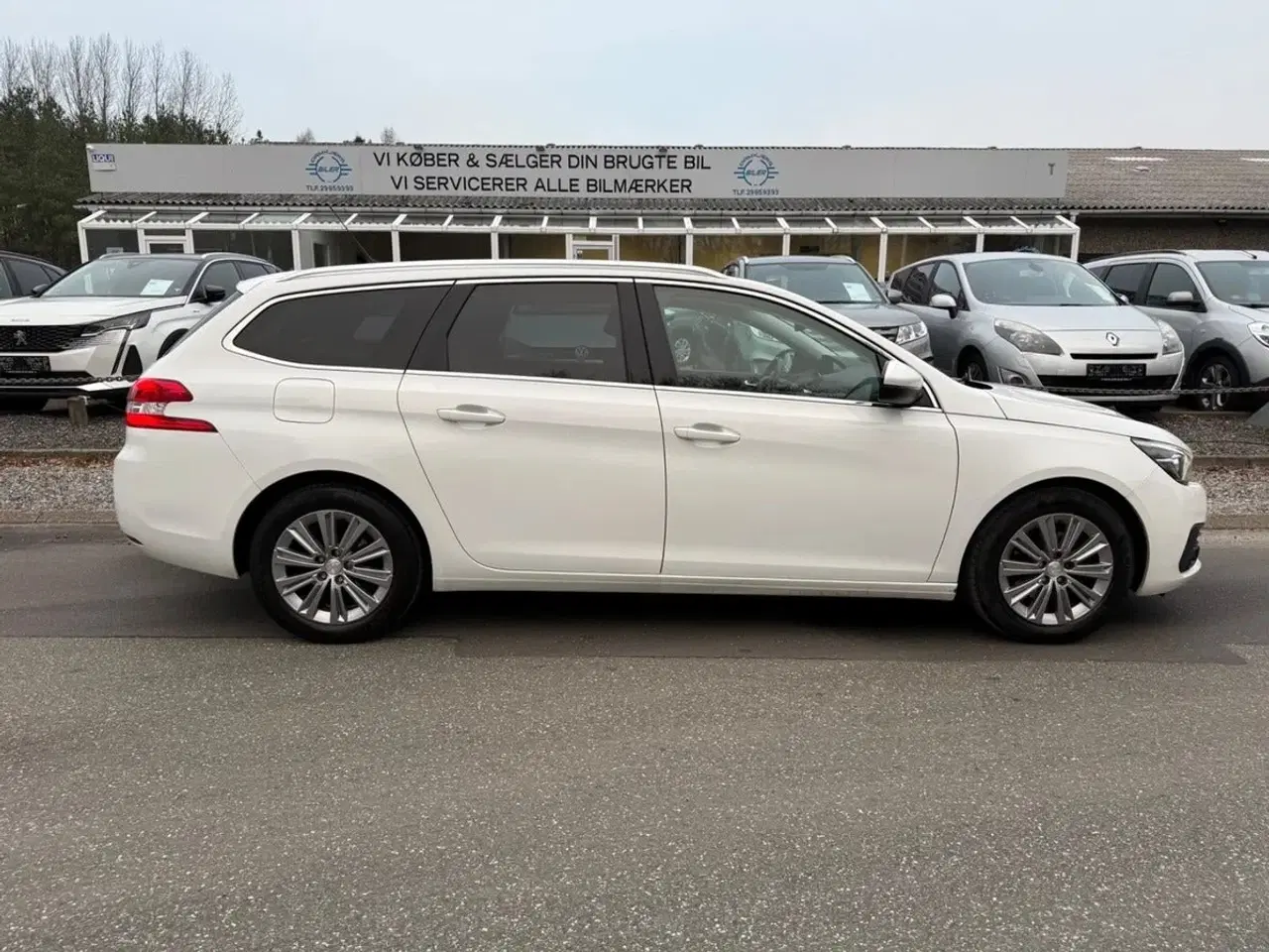 Billede 9 - Peugeot 308 1,6 BlueHDi 120 Allure Sky SW