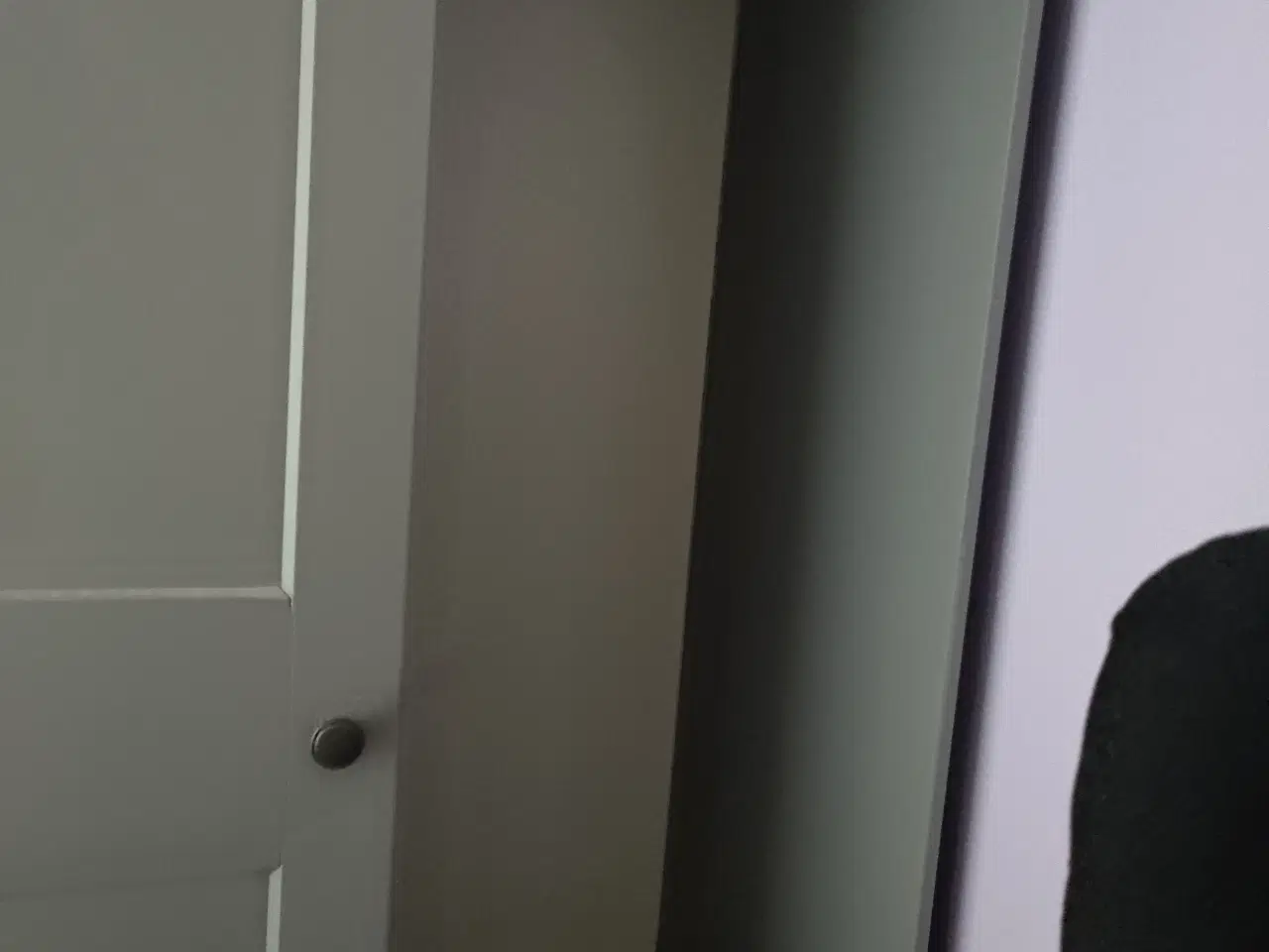 Billede 2 - Hauga Klædeskab