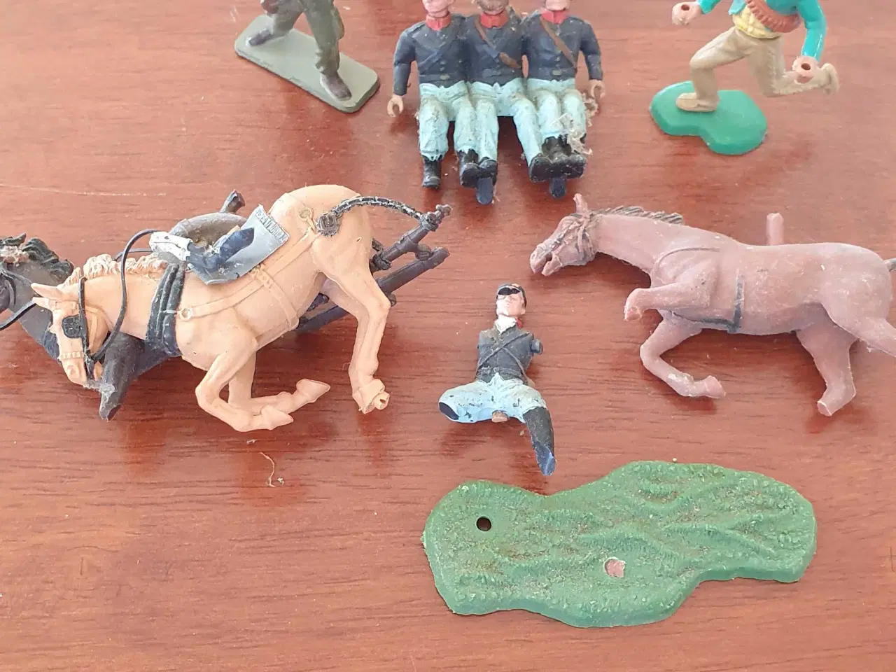 Billede 5 - Vintage westernstil  town hall + figur