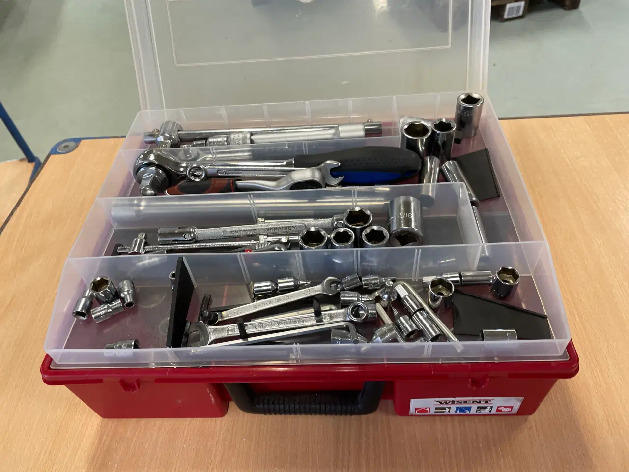 Billede 1 - Topnøglesæt i flere dele sælges