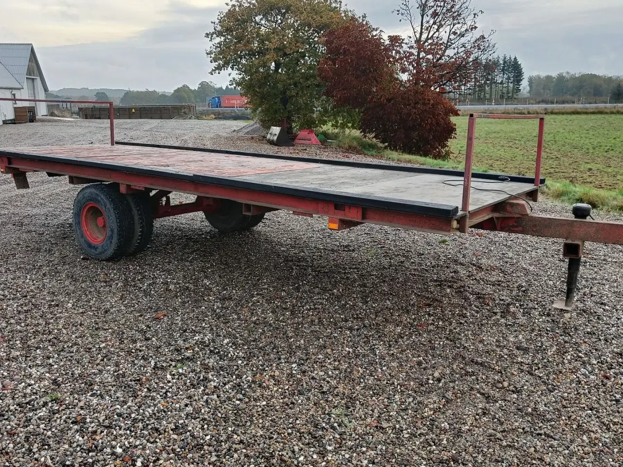 Billede 3 - - - - Halm vogn, rundballer og firkantet