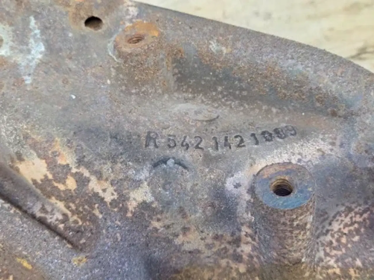 Billede 13 - Mercedes OM502LA Udstødningsmanifold R5421421009