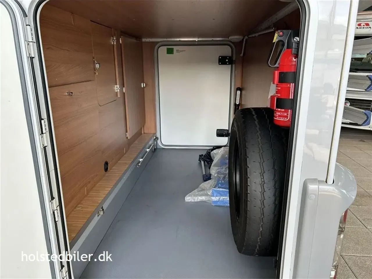 Billede 21 - 2012 - LMC Liberty   Automatgear og enkeltsenge.