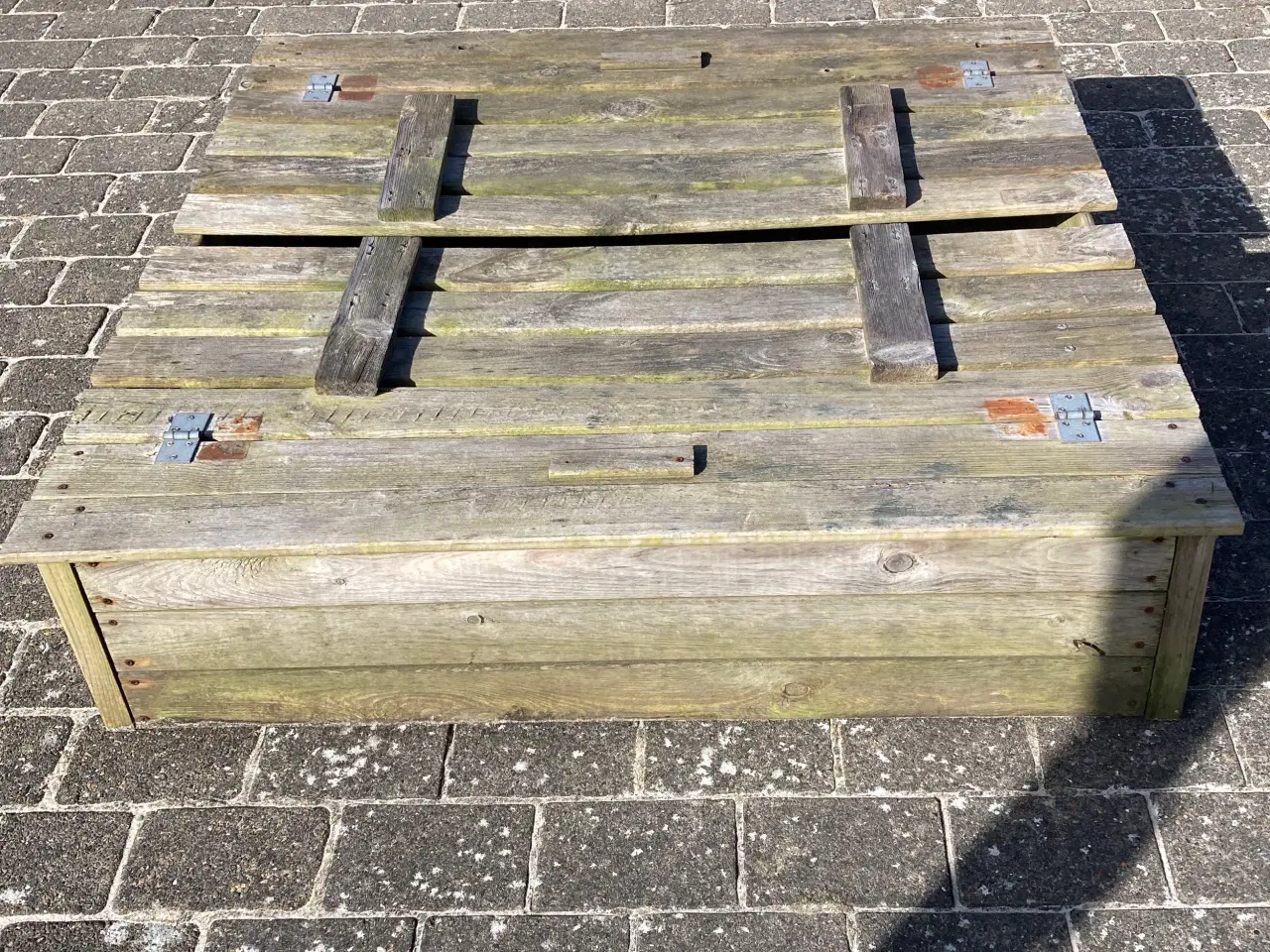 Billede 1 - Sandkasse i trykimprægneret træ