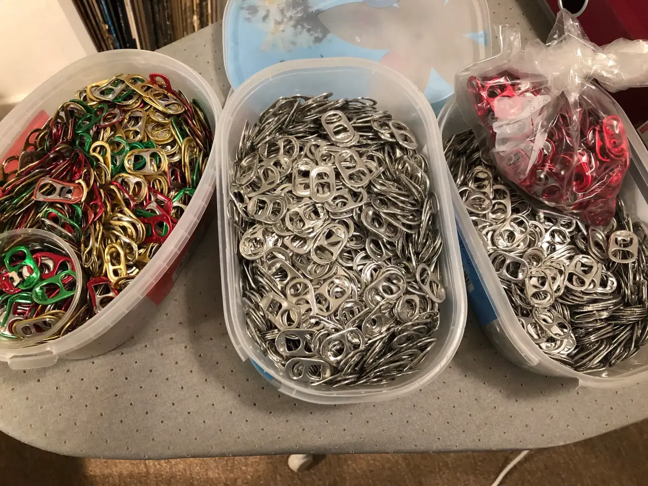 Billede 2 - Hæklebøger af dåseringe