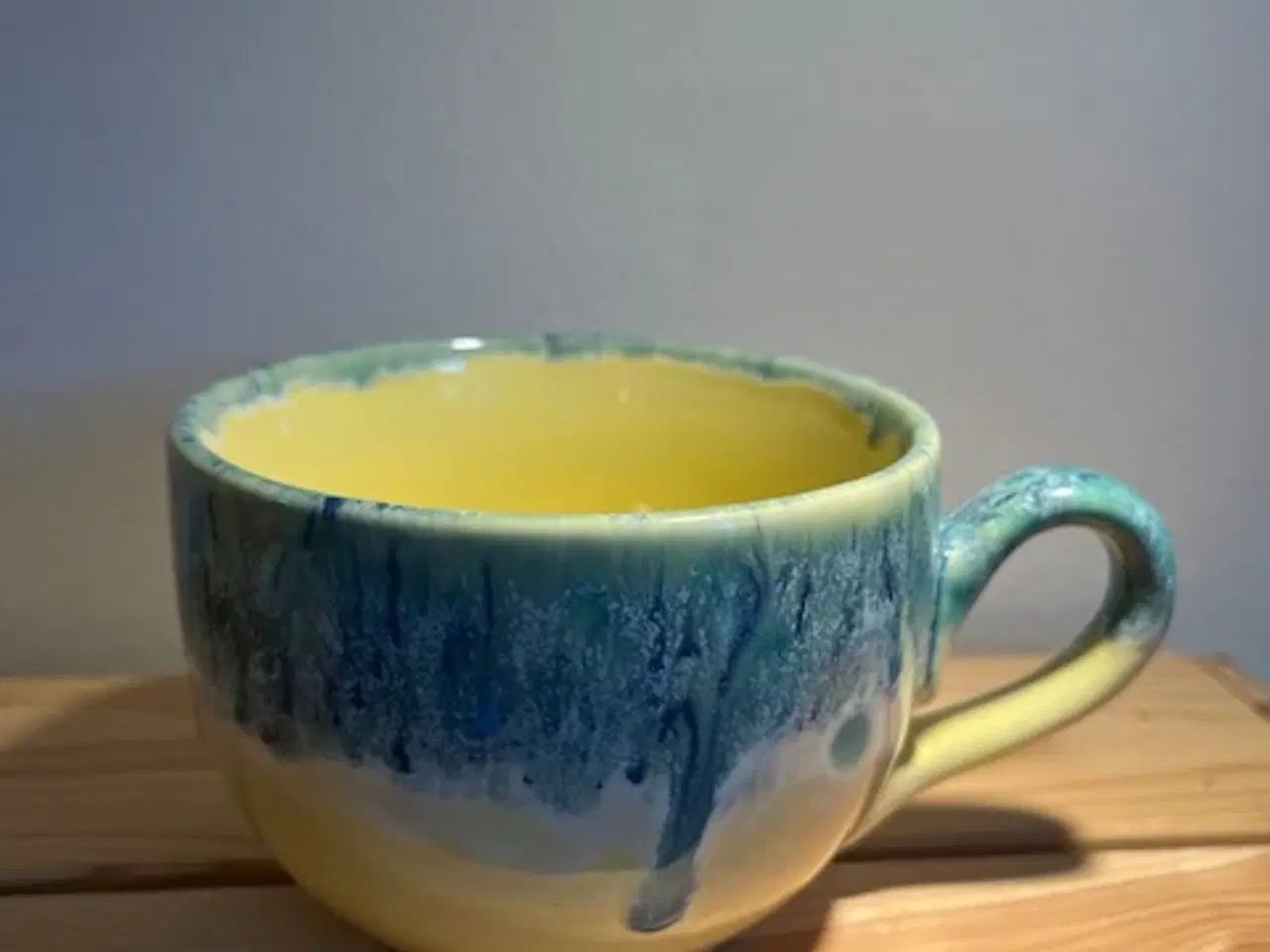 Billede 6 - Smukt keramik-sæt: Anna+Nina krus & håndlavet krus