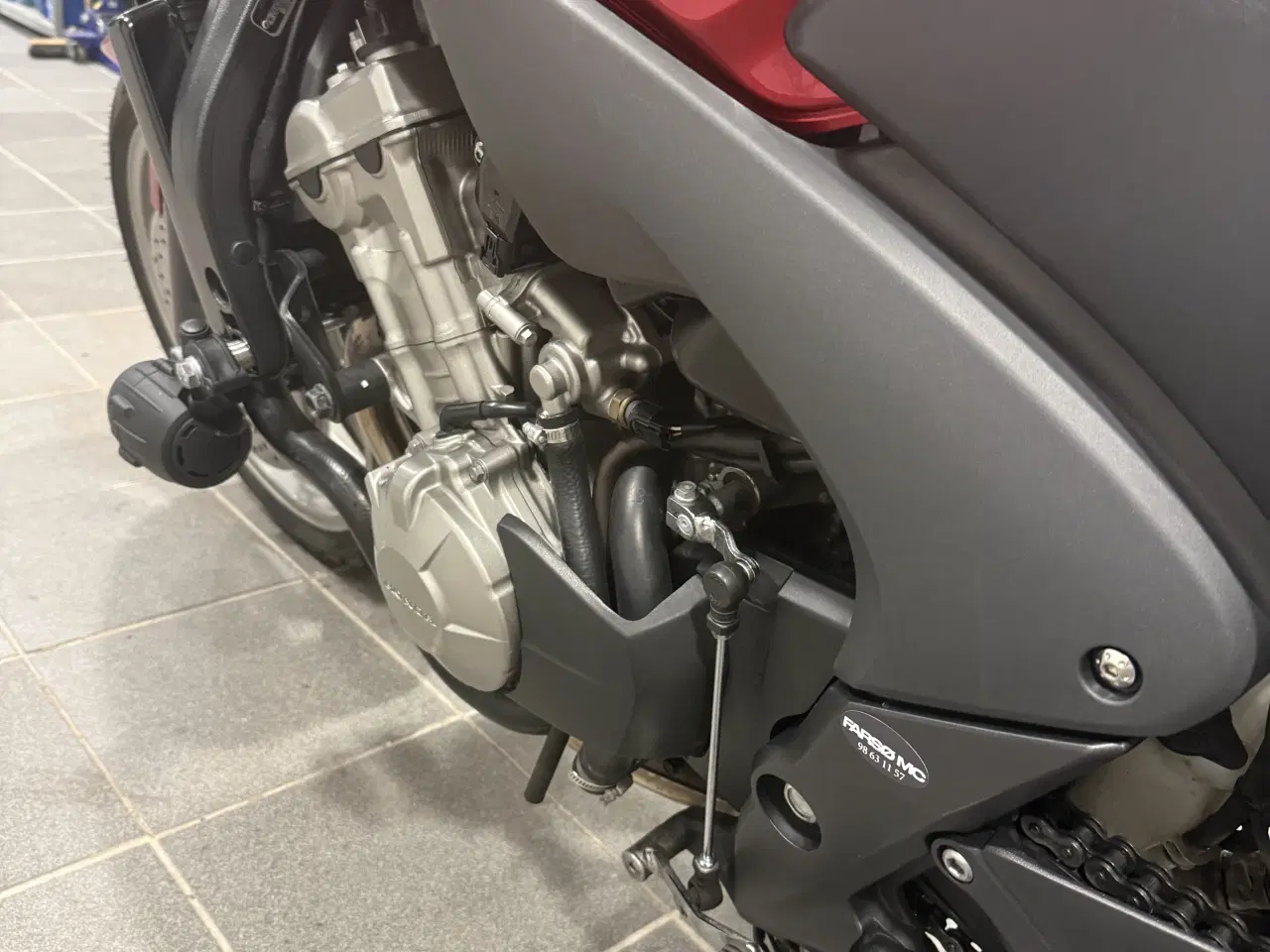 Billede 12 - Honda cbf 600 årgang 2012,kørt 15381 km