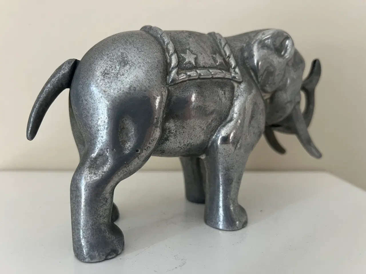 Billede 4 - Flot dekorativ mekanisk sparebøsse fra 60’erne 