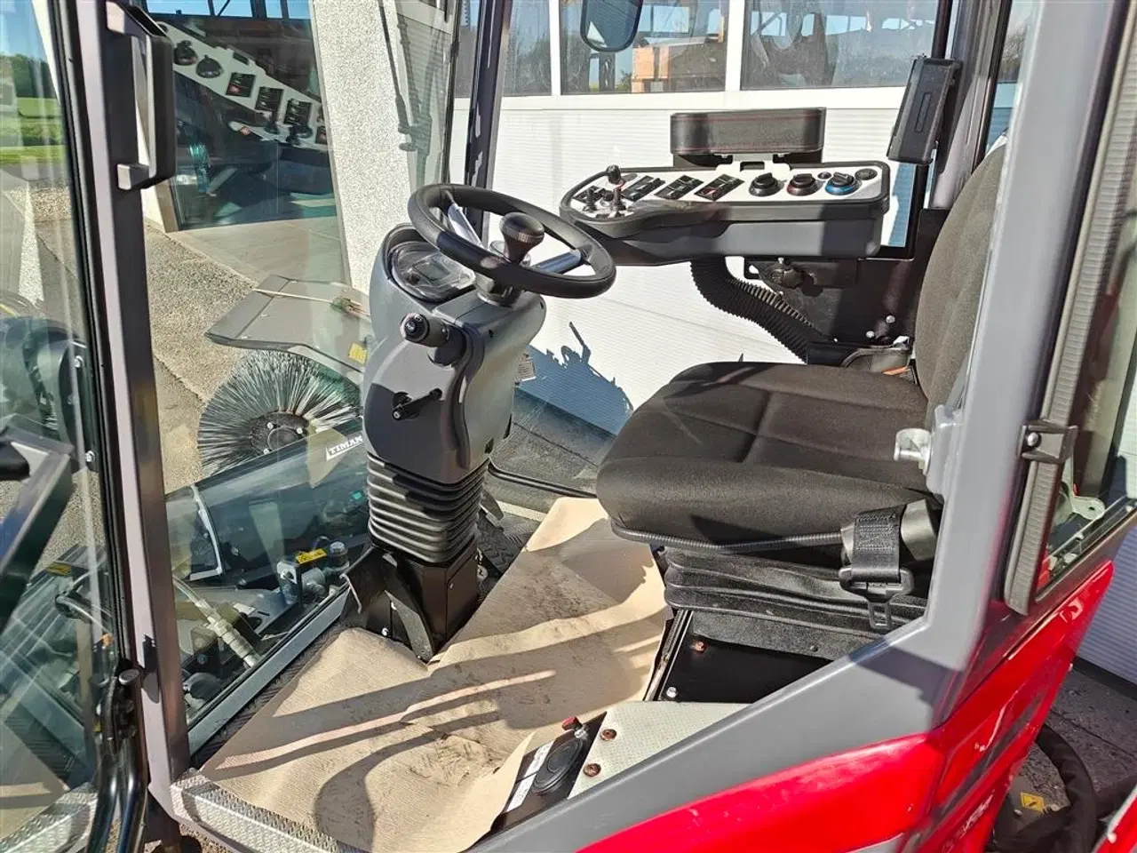 Billede 5 - Timan 3330 4WD MEGET PÆN STAND - KOST; V-PLOV, SPREDER