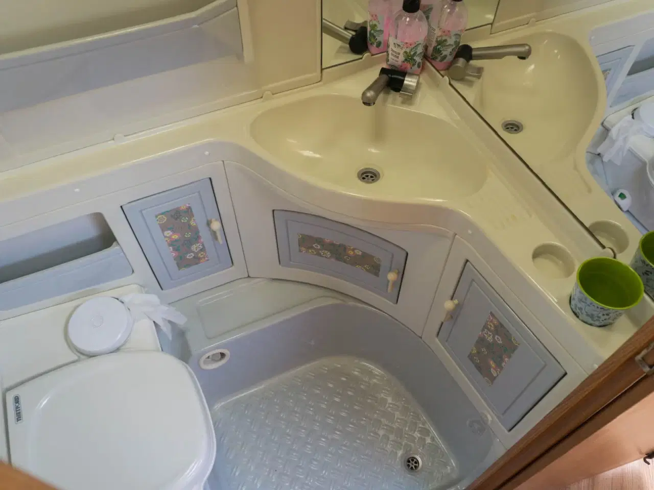 Billede 11 - Kun 1.200 totalvægt, i super fin stand!