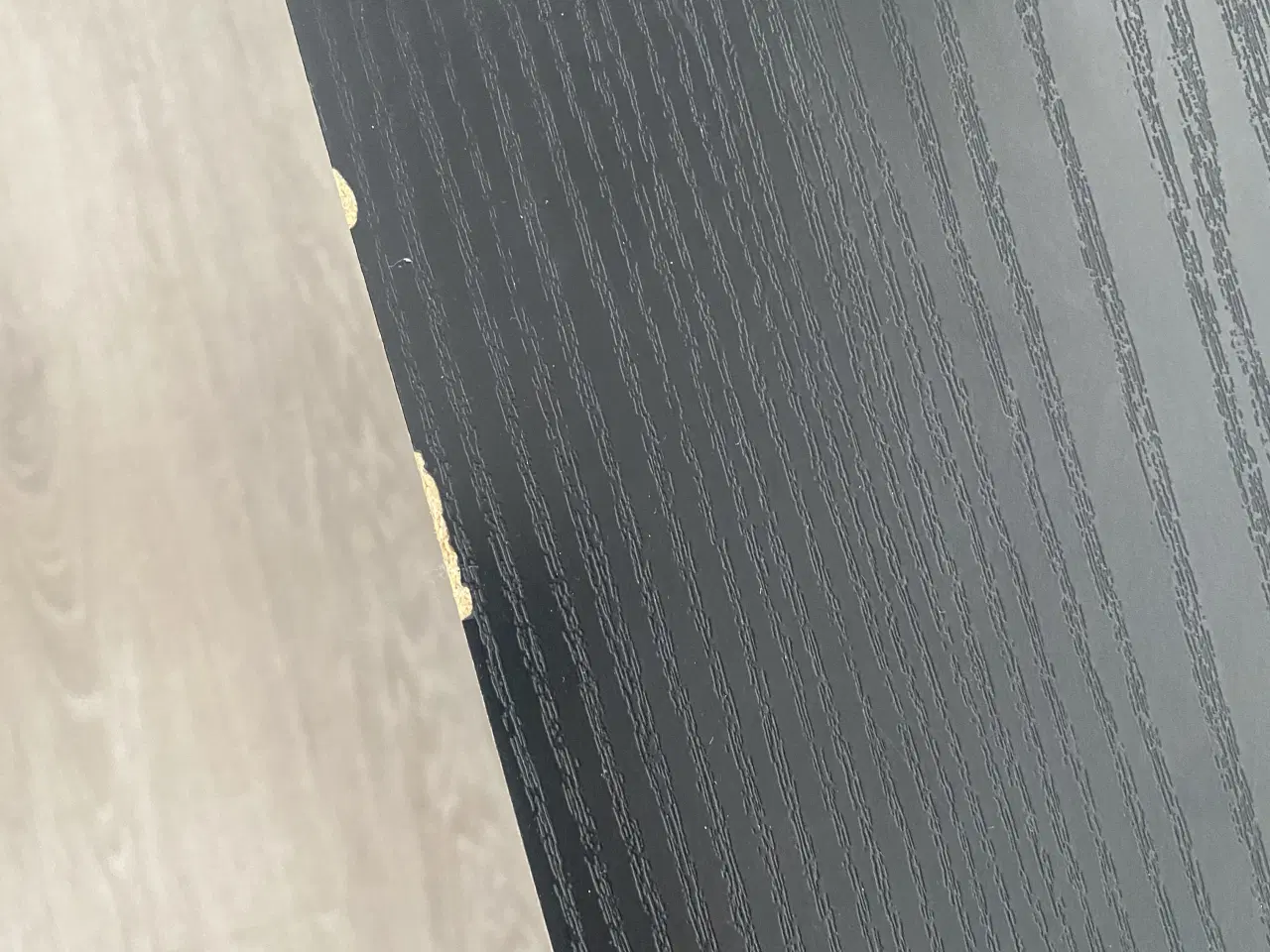 Billede 4 - Fin og enkel sort tv-skænk