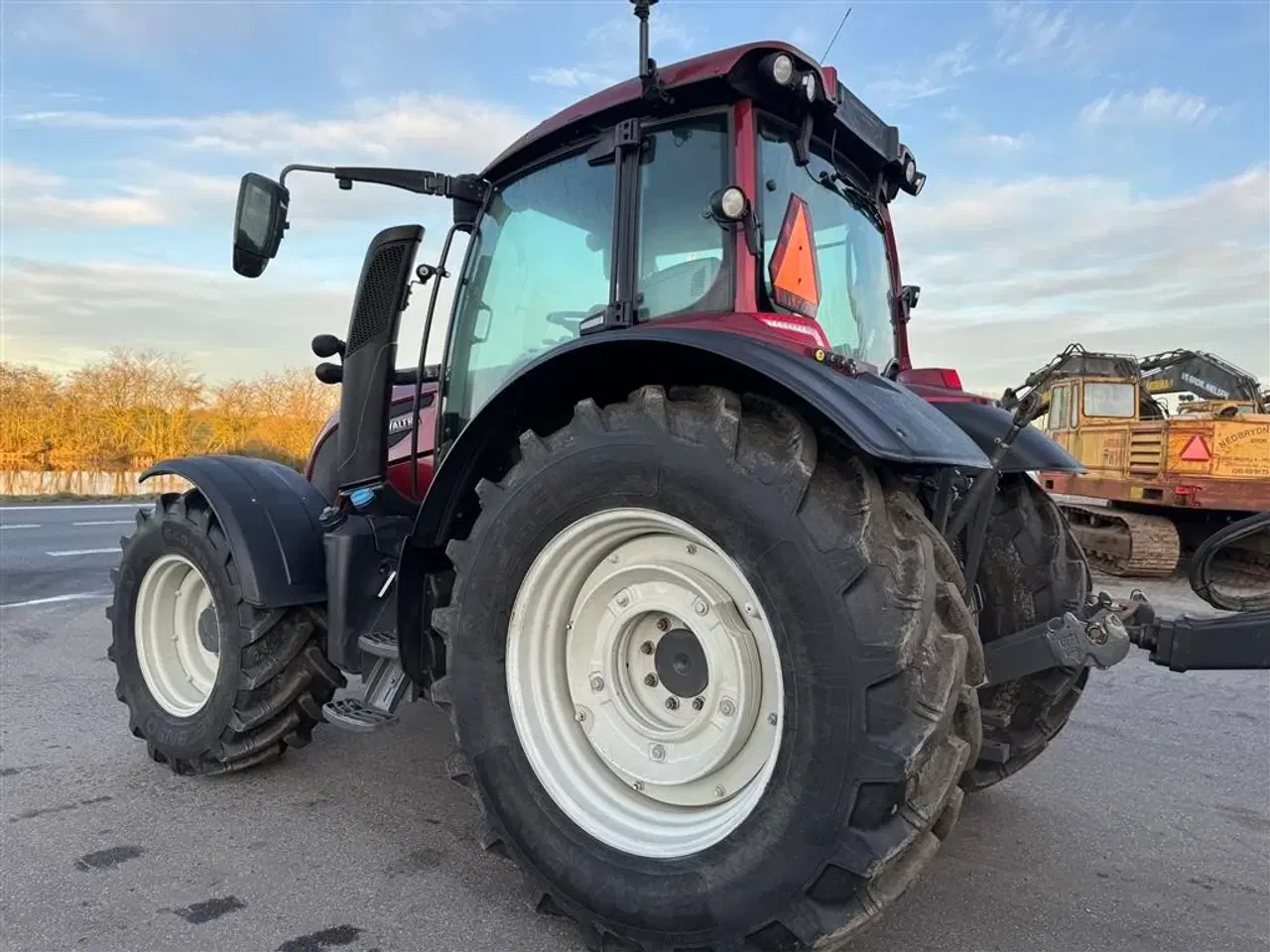 Billede 5 - Valtra N174 Versu KUN 3300 TIMER! NYE DÆK OG EKSTREM FLOT!