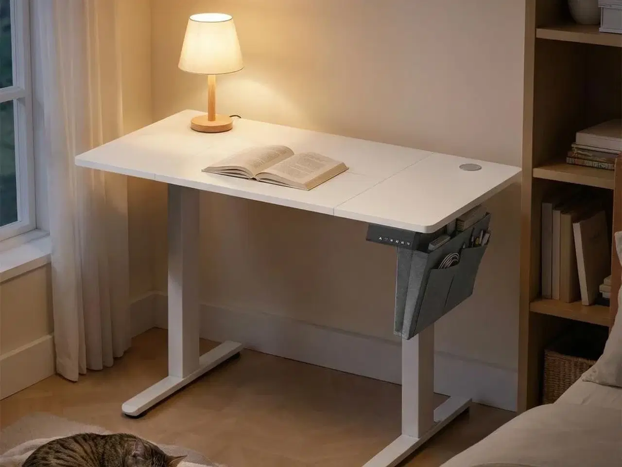 Billede 5 - Elektrisk hæve-sænkebord 120 × 60 cm - 4 hukommelser, hjemmekontor, hvid
