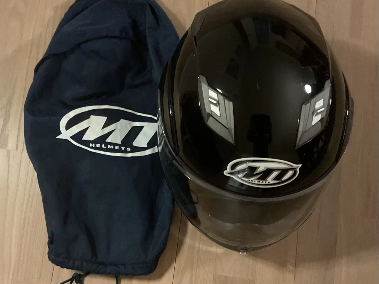 Billede 2 - Motorcykelhjelm med visir og solskærm