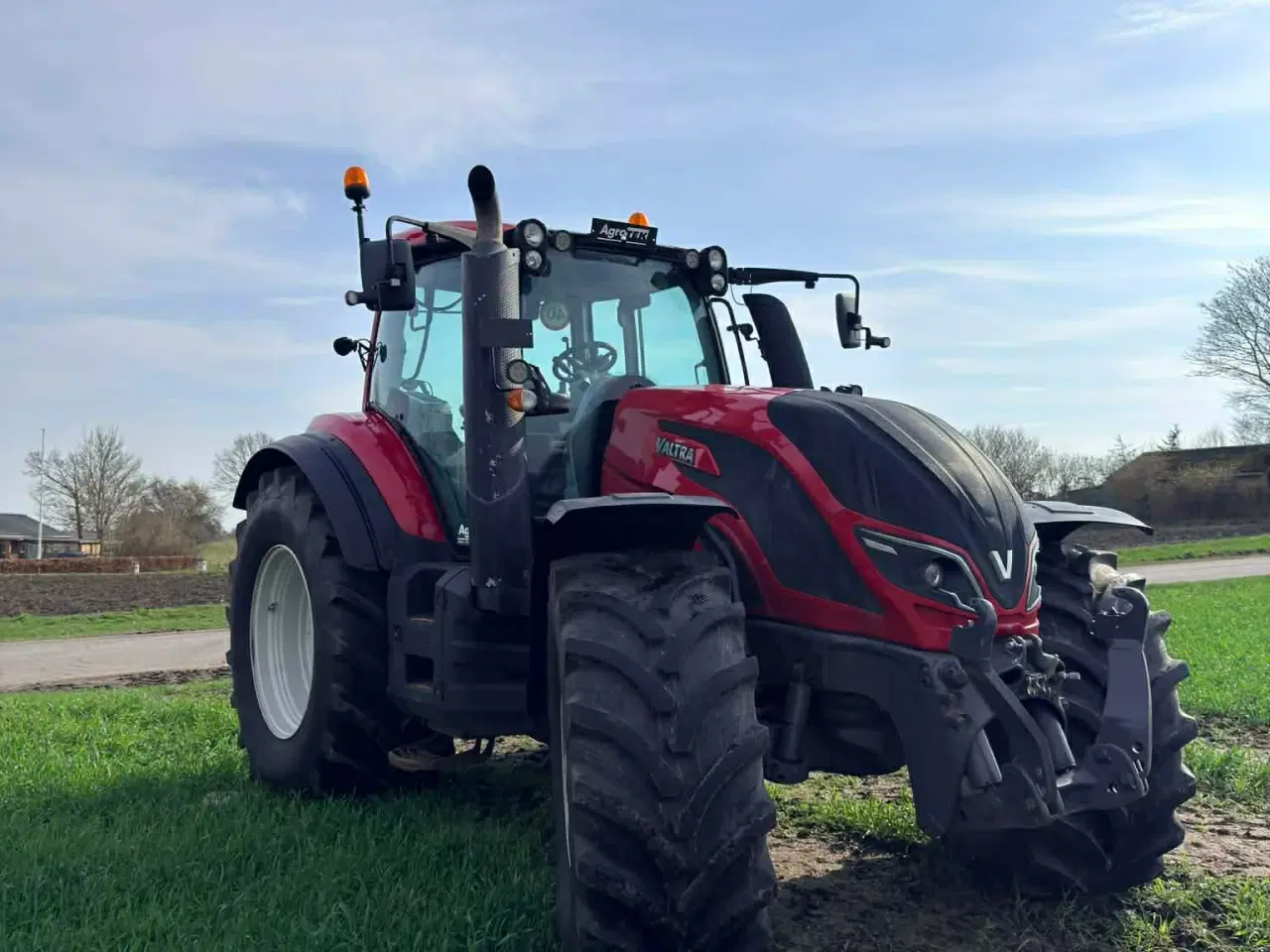 Billede 1 - Valtra T214 tager gerne din traktor i bytte