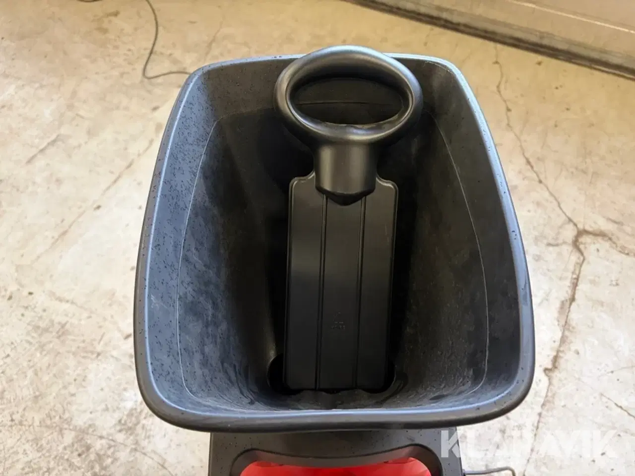 Billede 10 - Kompostkværn med opsamler Wolf Garten SDE 2800 EVO