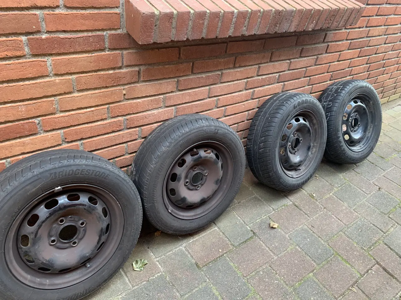 Billede 1 - Sommerdæk. Stålfælge 4x108