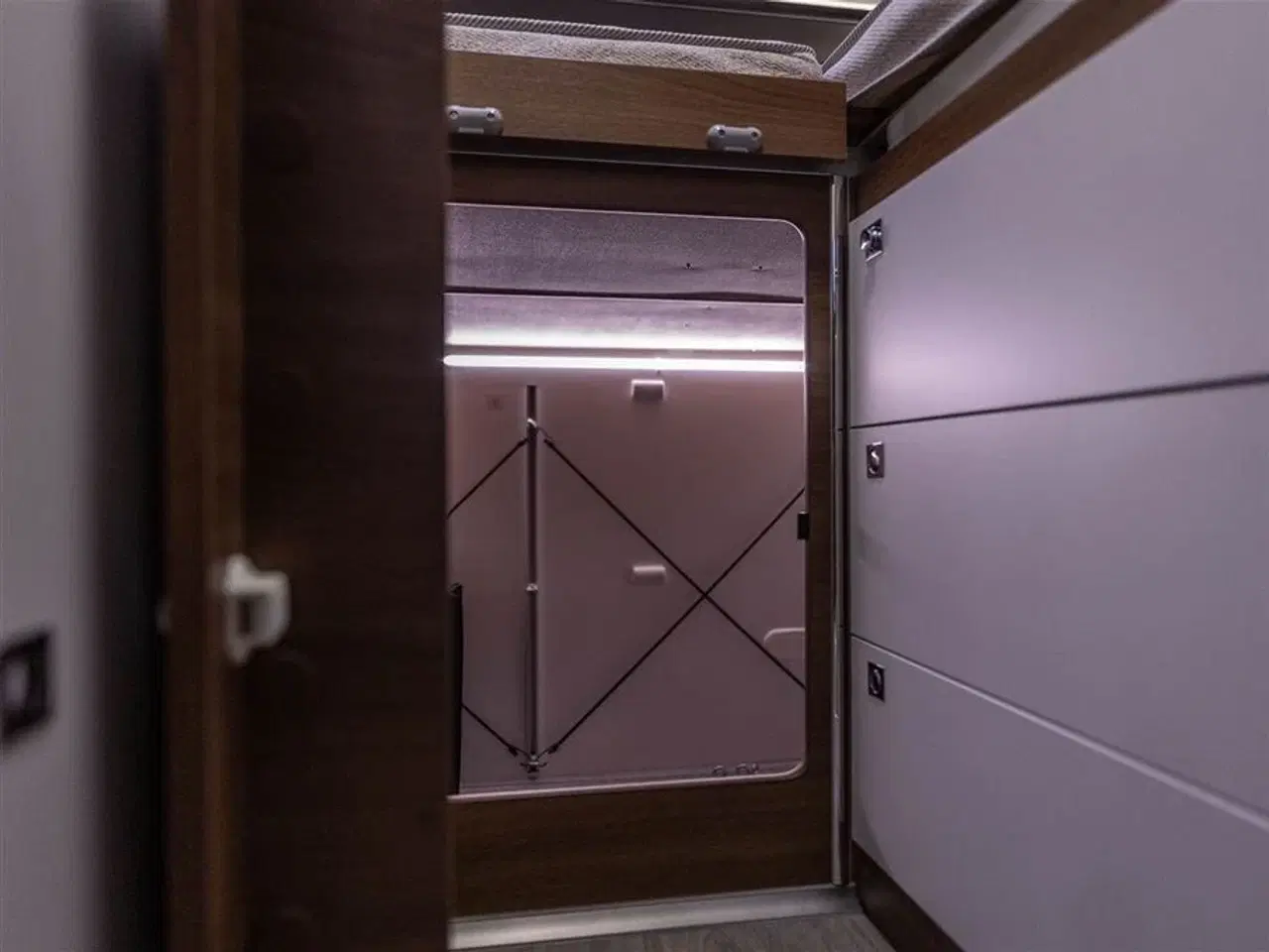 Billede 22 - 2026 - Benimar Mileo 268 Skandinavisk design og komfort året rundt