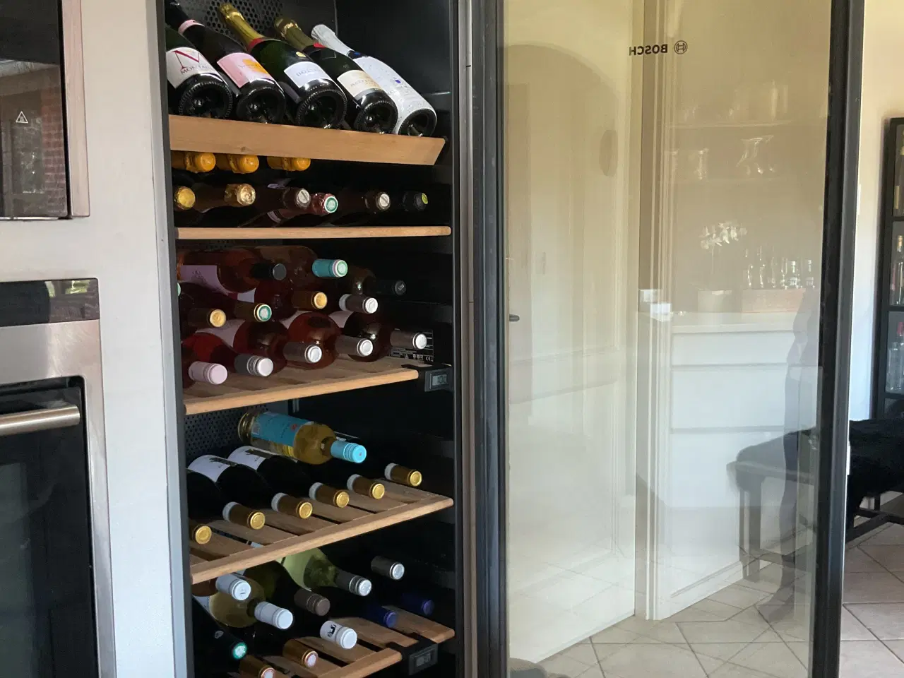 Billede 3 - NY PRIS: Stort og eksklusivt Bosch vinkøleskab