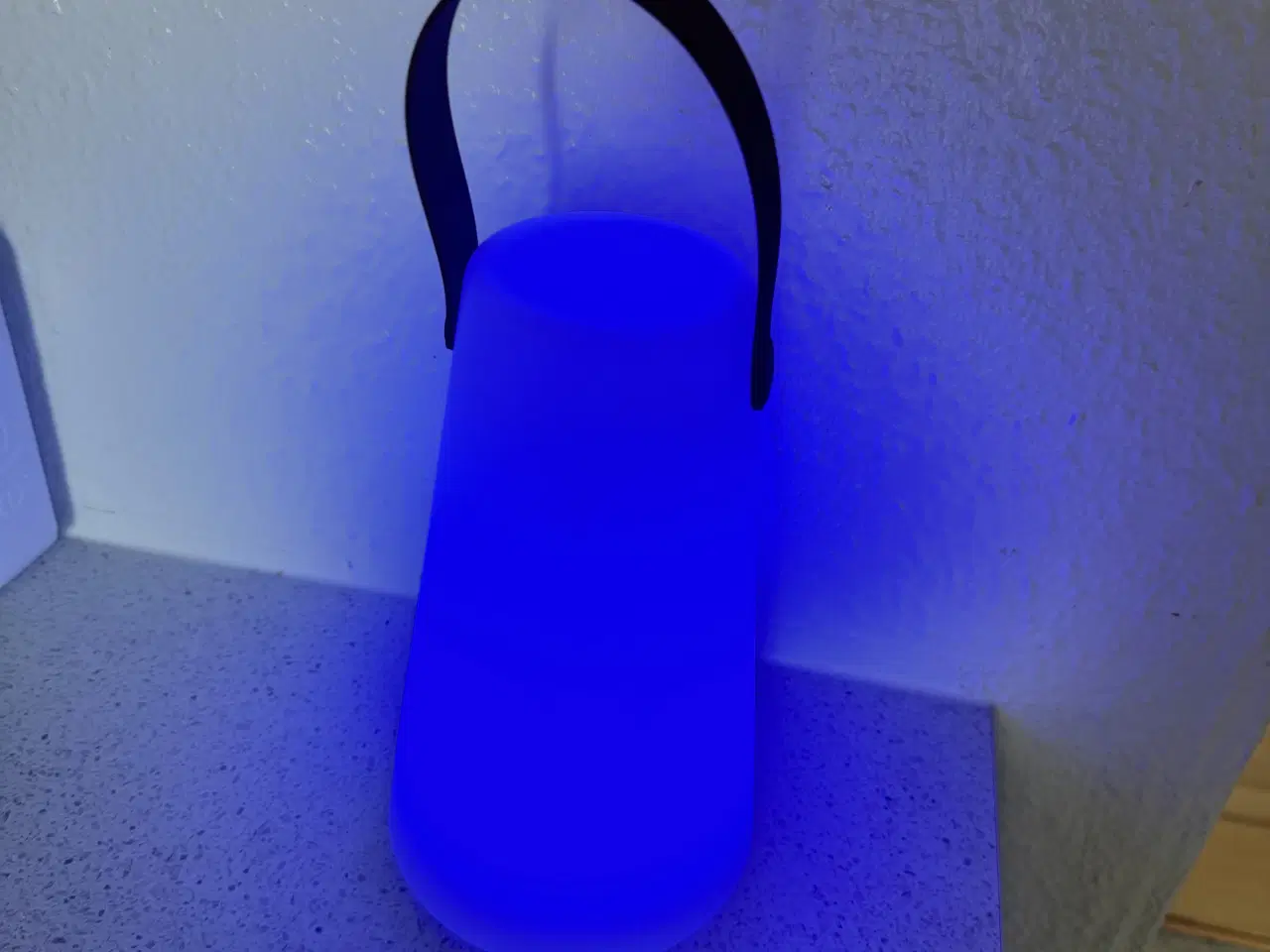 Billede 4 - LED lampe med farveskift 