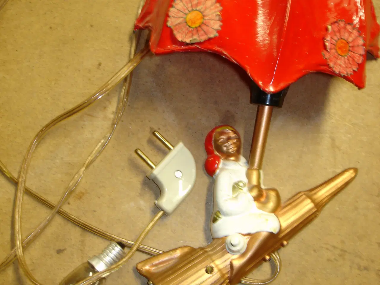 Billede 1 - Ole Lukøjelampe med 2 pærer.