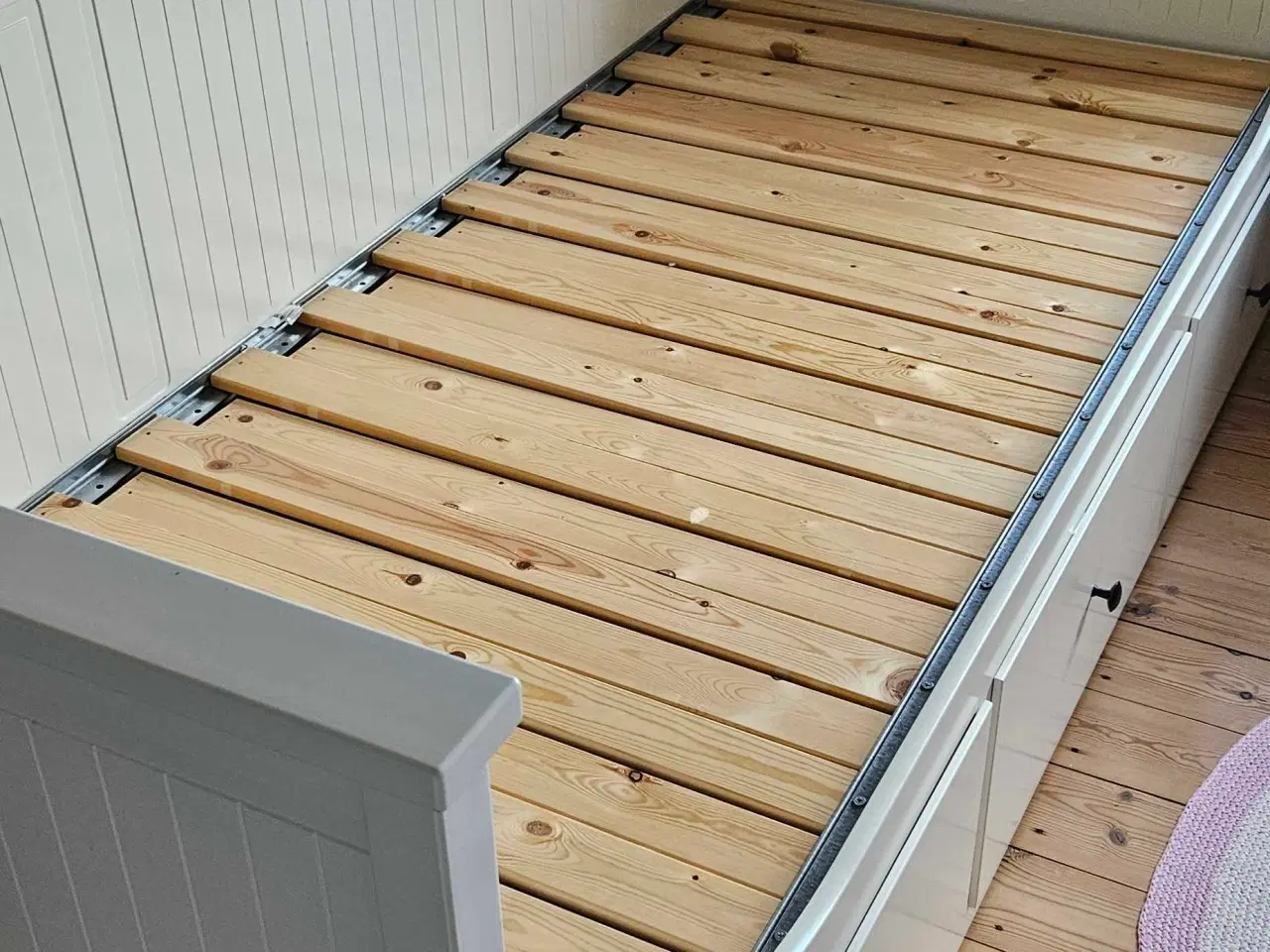 Billede 2 - Ikea Hemnes seng