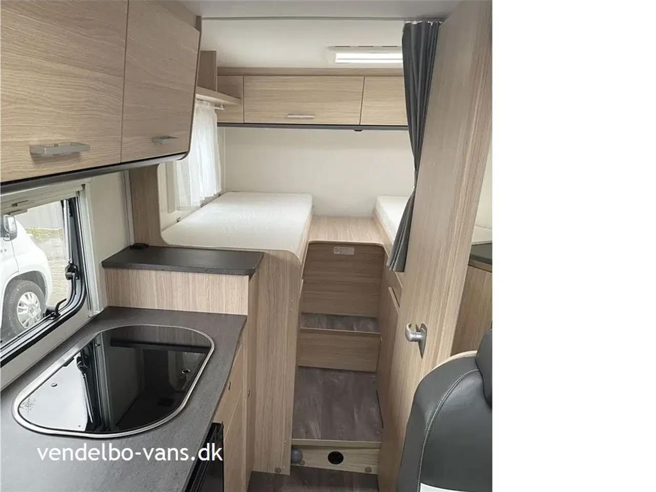 Billede 12 - 2020 - SunLight VAN V66   Enkeltsenge over garagen - kun 6,6 m lang