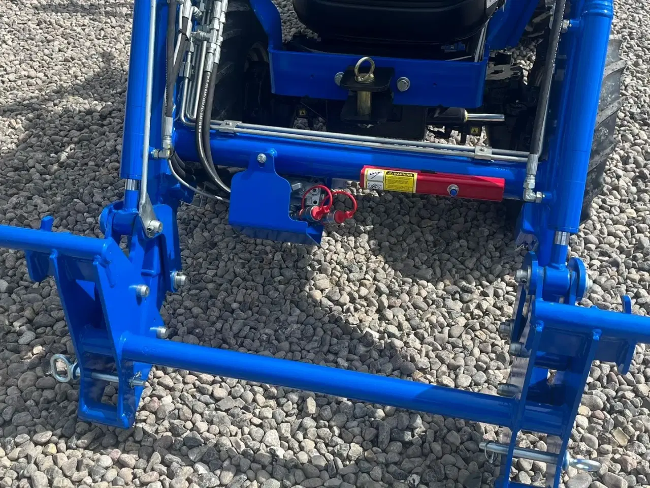 Billede 4 - Solis S26 6+2 gearmaskine med Fuldhydraulisk frontlæsser