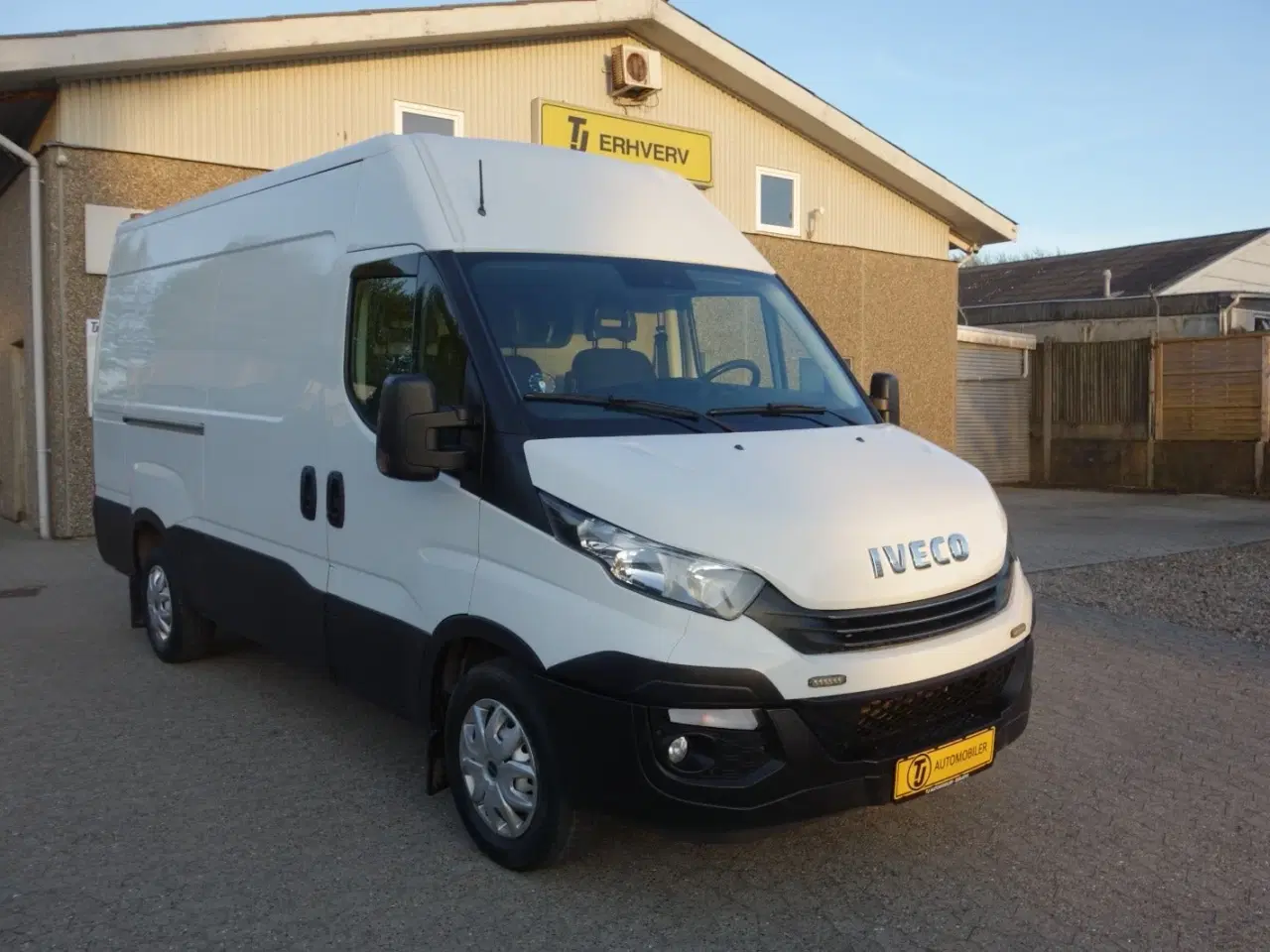 Billede 1 - Iveco Daily 2,3 35S16 12m³ Van AG8