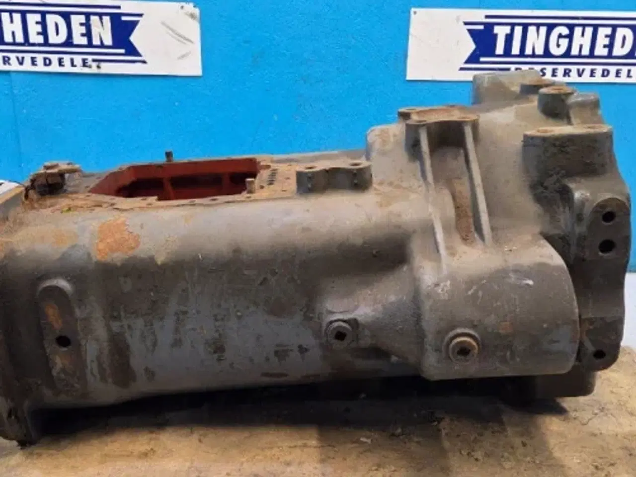 Billede 15 - New Holland 8340 Gearkasse Hus F0NN7005AH