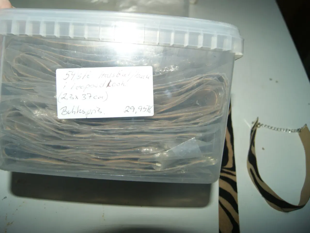 Billede 7 - Smykker i. ca. 400 Plast Kasser. haves. alt forsk.