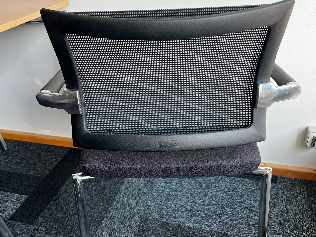 Billede 4 - Rh kontorstole og Dencon skin stole og borde