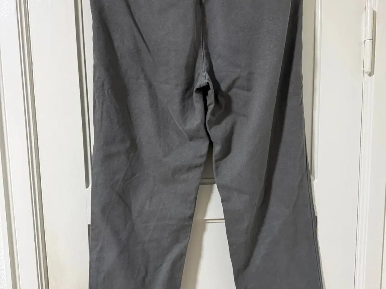 Billede 4 - A Day's March bukser, grå i flot stand – str. 50