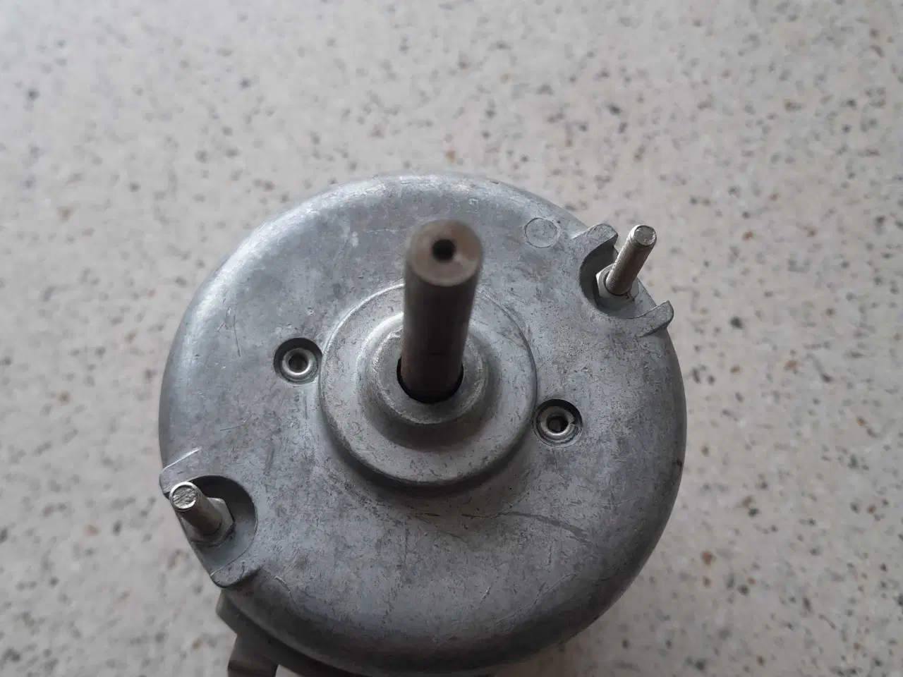 Billede 2 - Volvo blæsermotor 12 volt