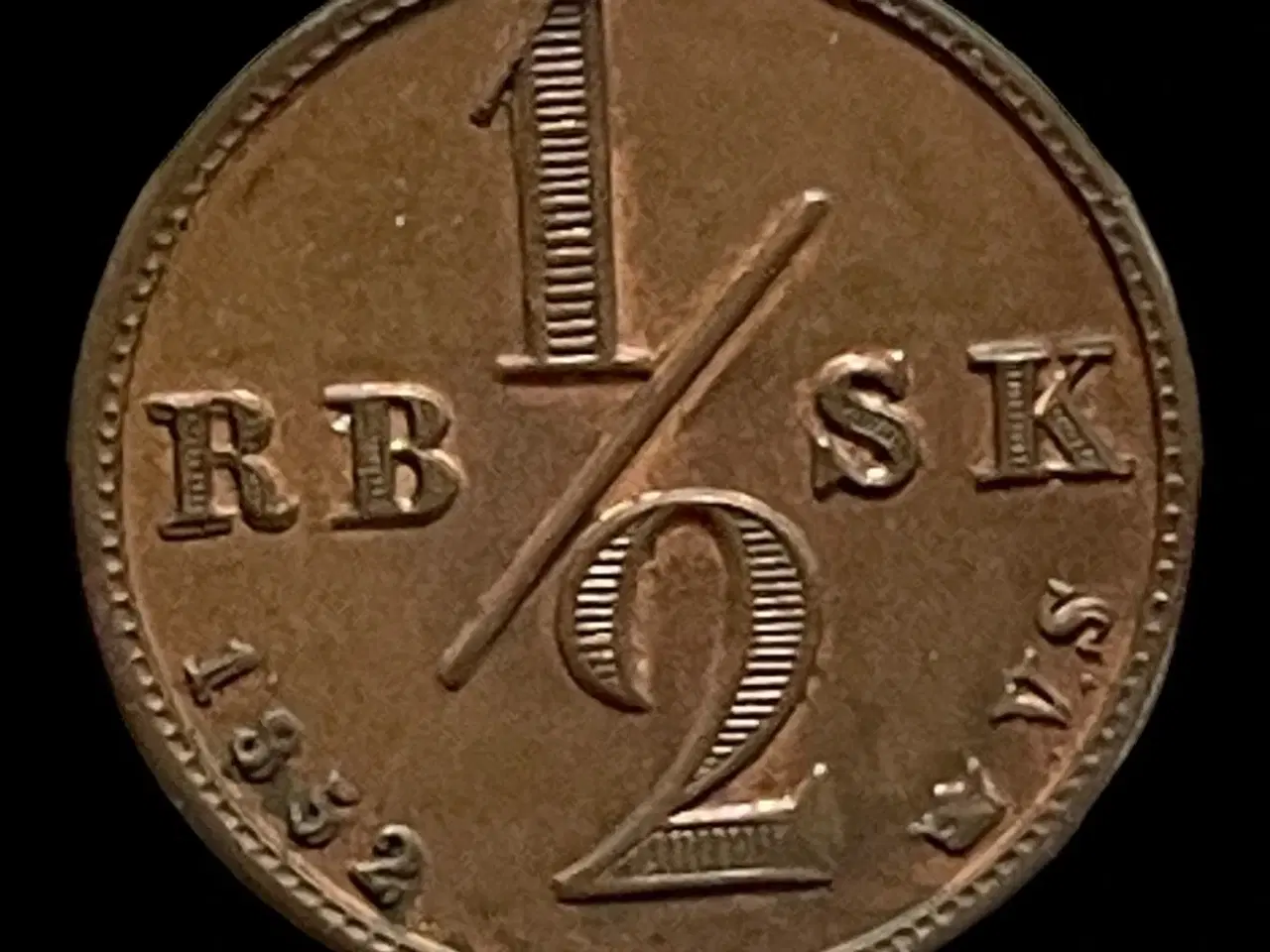 Billede 1 - 1/2 Rigsbankskilling 1852